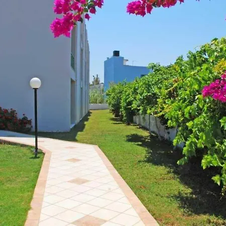 John Mary By Estia Hotel apartamentowy