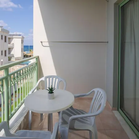 Hotel apartamentowy John Mary By Estia